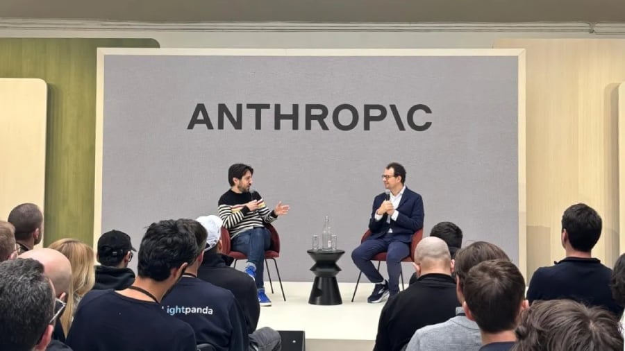 A convention being held featuring Anthropic leaders on an interview.