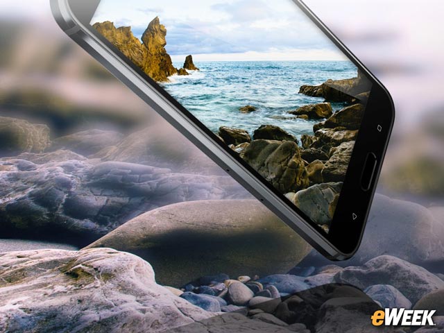 It Has a High-Resolution Screen with Gorilla Glass