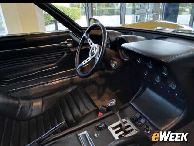 3-Slide Inside the Supple Leather Interior