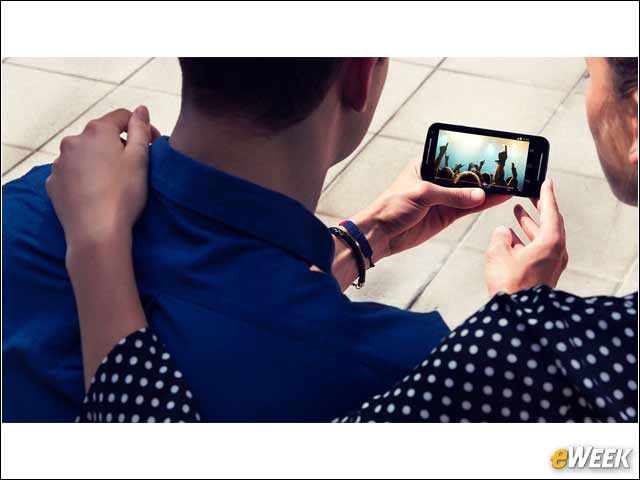 6 - The 5-Inch Display Is Competitive With Today's Smartphones