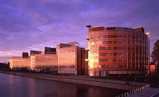 Nokia, Like AMD, Trades Its Headquarters for Cash