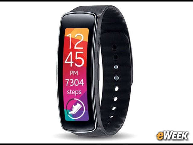 Samsung's Gear Fit Wearable Device Available for $100
