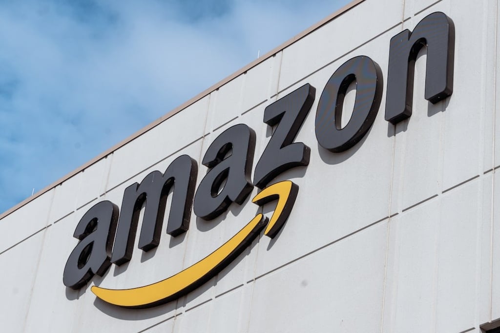 Amazon logo