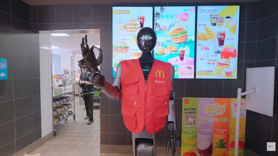 McDonald's humanoid robot serving as a crew.