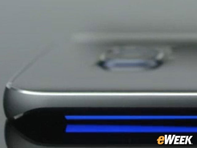 Samsung Galaxy S6 Edge Puts Screen Space to Use