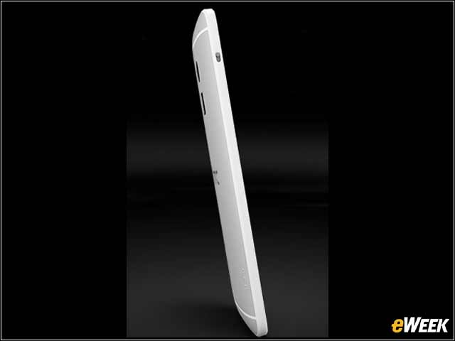 3 - However, the Handset Is Surprisingly Thin
