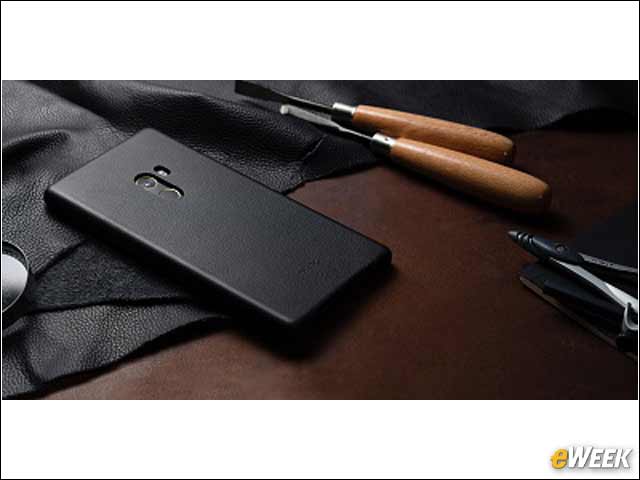 9 - Standard Leather Case Included