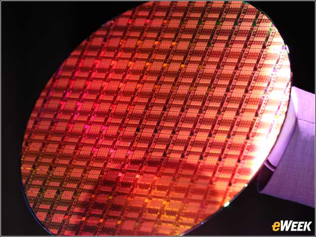 1 - Intel Aims High With Xeon E7 v2 Chips as Server Makers Sign On