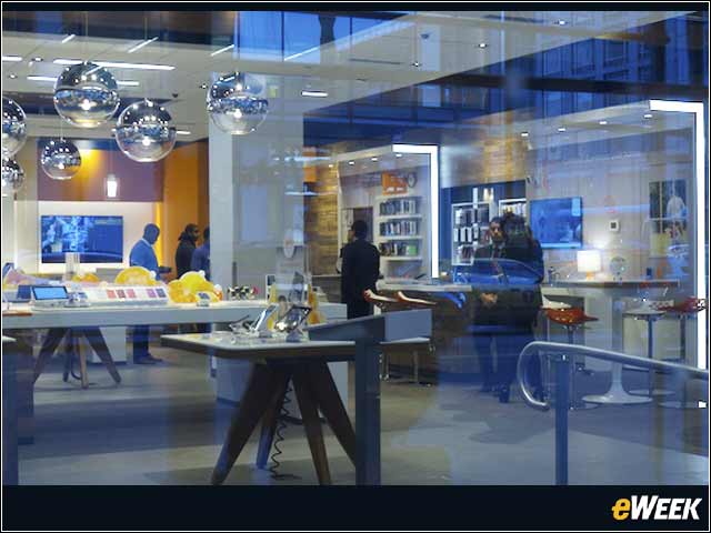 1 - AT&T Opens NYC 'Store of the Future' in Time for the Holidays