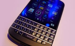 BlackBerry Gives Q5 Mid-Tier QWERTY a Center-Stage Introduction