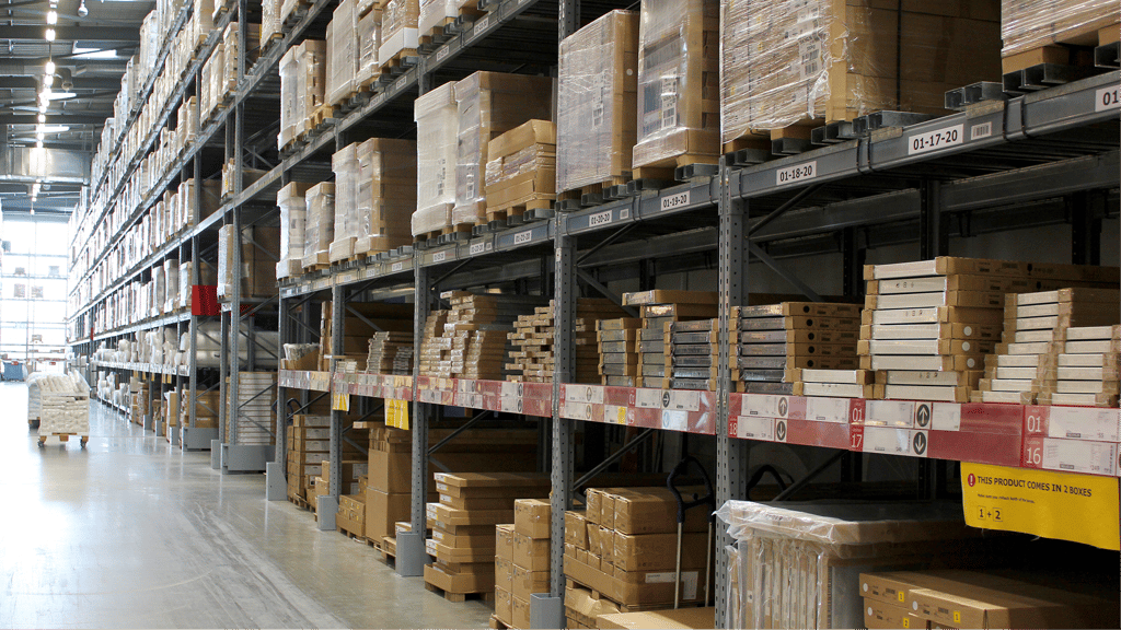Full Shelves, Empty Cash? How Longer Payment Terms Help Resolve Inventory Management Challenges