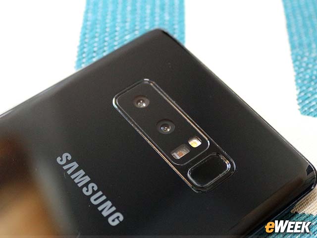 The Dual Rear Camera a Sharp