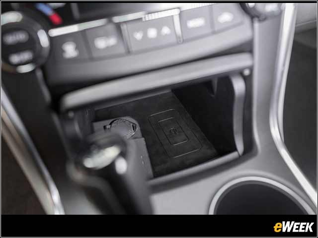 3 - Wireless Smartphone Charging Capabilities Come to Toyota Camry