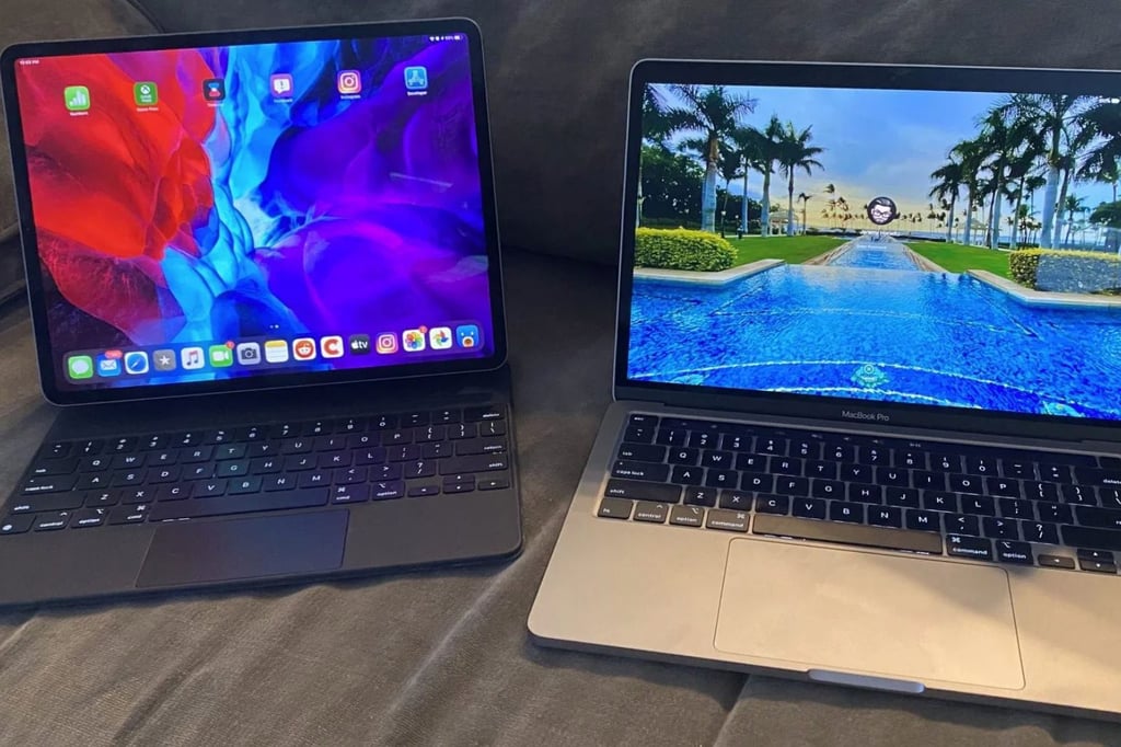 2MacBookPros